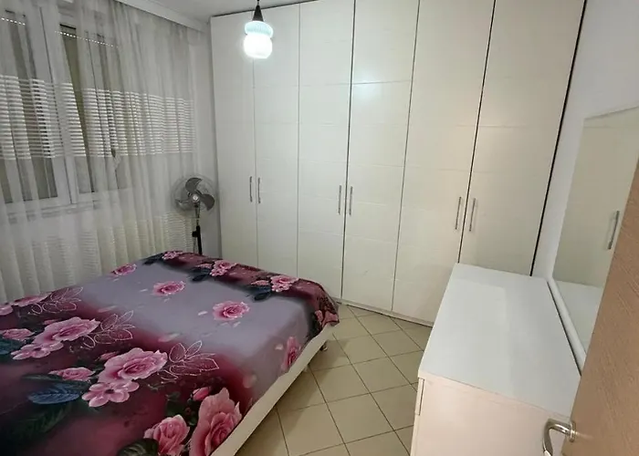 Aldi アパート Polisi i Vogel